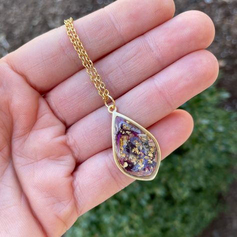 "THIS LISTING IS FOR ONE dried flower necklace with your special flowers. Bezel measure approximately 1.18\" from top to bottom.  18\" stainless steel gold chain included. ~*PLEASE DO NOT SEND FRESH OR MOLDY FLOWERS. ALL FLOWERS NEED TO BE DRIED PRIOR TO SHIPPING. *~ WHAT TO DO AFTER YOU ORDER:  1. After placing your order i will send you a label to your etsy account for you to send me your flowers. Once your item is finished you will get another shipping notification for your finished piece. 2. I do not need a full bouquet to make your item unless.   A few petals will work. Depending on the item I will say about 5-6 petals per piece or 1-2 petals of each varying flower.   3. FULL rosary sets need at least 20-30 petals. 4. 4x4 Cube blocks only need a few full flowers and petals. I will try Dried Flower Keepsake, Flower Memorial Keepsake, Memorial Flowers Keepsake, Celebration Of Life Flowers, Remembrance Flowers, Flower Keepsake, Full Bouquet, Dried Flower Necklace, Pressed Flower Crafts