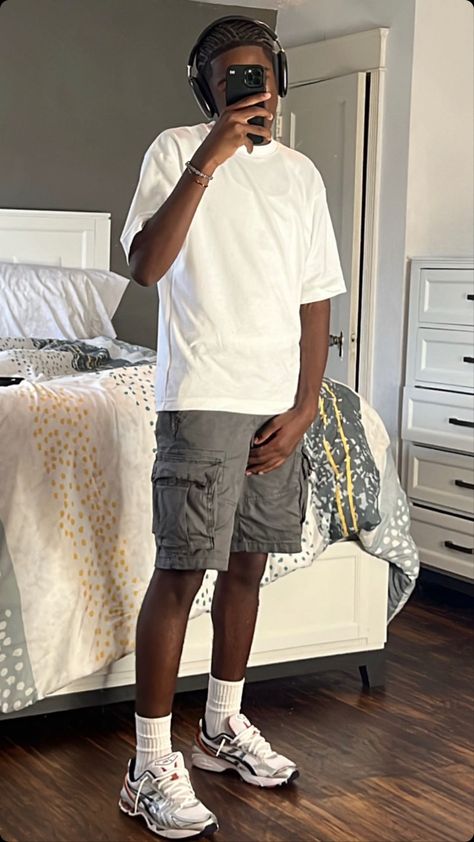 Fits With Asics, Men Fit Inspo Summer, Asics Shoes Outfit Men, 90s Outfits For Men, Black Guy Summer Outfits, Boohoo Man Outfits, Male Streetwear Summer, Asics Fits Men, Men’s Street Wear Summer