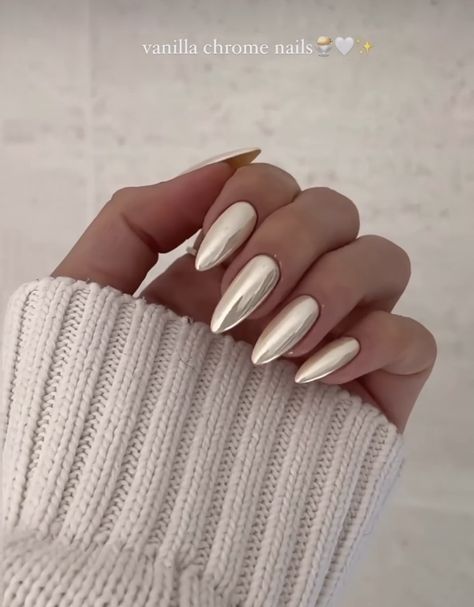 #nails #bellahadid #vanillanails #vanilla #cream #beige #nailart #aesthetic #followforfollow Chrime Nails, Ivory Nails, Ongles Beiges, Champagne Nails, Gold Chrome Nails, Chrome Nails Designs, Gold Nail, Cream Nails, Pearl Nails