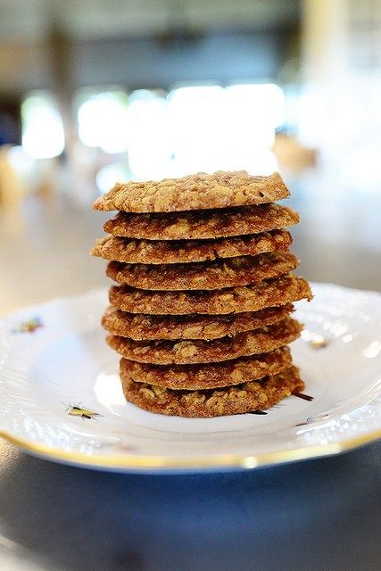 Brown Sugar Oatmeal Cookies, Brown Cookies, Cookies Chewy, Brown Sugar Oatmeal, Oatmeal Cookies Chewy, Yummy Sweets, Tea Cakes, How Sweet Eats, Oatmeal Cookies