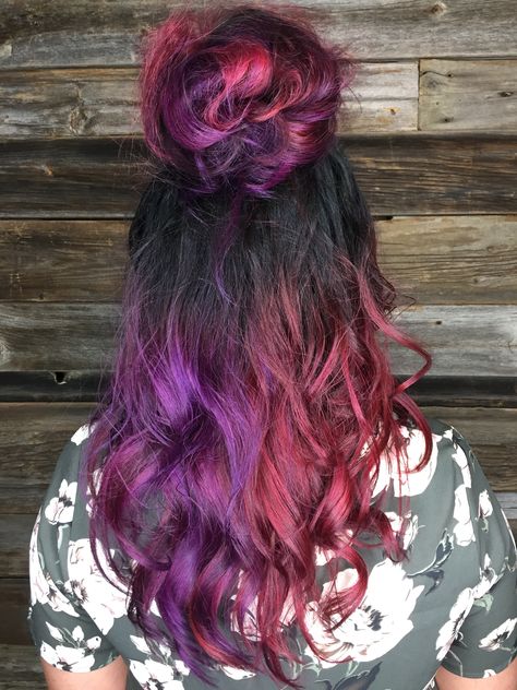 Purple And Red Hair Half, Half Purple Half Red Hair, Half Pink Half Purple Hair, Half Purple Hair, Half Pink Hair, Half Colored Hair, Pink Purple Hair, Red Hair Looks, Half And Half Hair