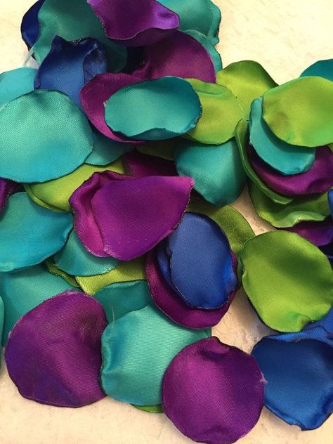 Peacock Color Dress, Petals Aisle, Peacock Party, Peacock Wedding Theme, Peacock Decor, Peacock Colors, Peacock Theme, Jewel Tone Wedding, Peacock Color