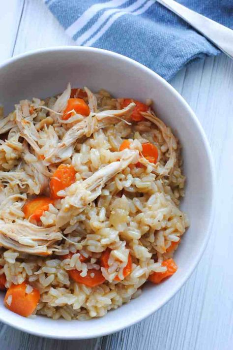 Chicken And Rice Recipe, Chicken And Rice Dishes, Creamy Chicken And Rice, Easy Chicken And Rice, Chicken And Brown Rice, Pre Cooked Chicken, Brown Rice Recipes, One Pot Meal, Chicken And Rice