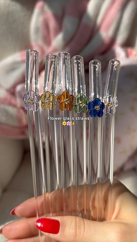 Check out this video In love with these flower glass straws from Angel Clark Aesthetic Things To Buy, Glass Cup With Straw, Aesthetic Finds, Glasses Aesthetic, Glass Aesthetic, Mini Cafe, Antlers Decor, Gift Inspo, Glass Cups