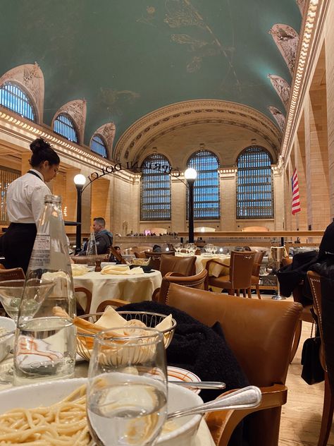 Nyc Lunch, Grand Central Station New York, Central Station New York, Bujo 2023, Grand Central Station, Grand Central, Central Station, Pop Culture, Bucket List