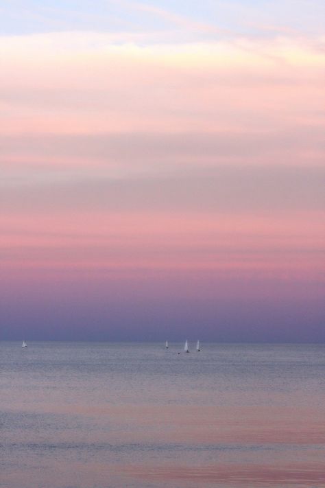 Pastel sky | Flickr - Photo Sharing! Beach Therapy, Inspirational Photography, Casual Coastal, Pastel Sunset, Pastel Sky, Beautiful Scenes, Travel Plan, Sky Color, Pretty Sky