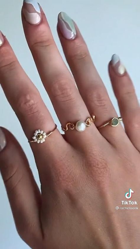 Rings Aesthetic Handmade, Aesthetic Jewelry Homemade, Homemade Jewelry Rings, How To Make Your Own Rings, Diy Wire Rings Tutorial Easy, Diy Metal Rings, How To Make Jewellery At Home, Cute Jewelry To Make, Make Rings Diy