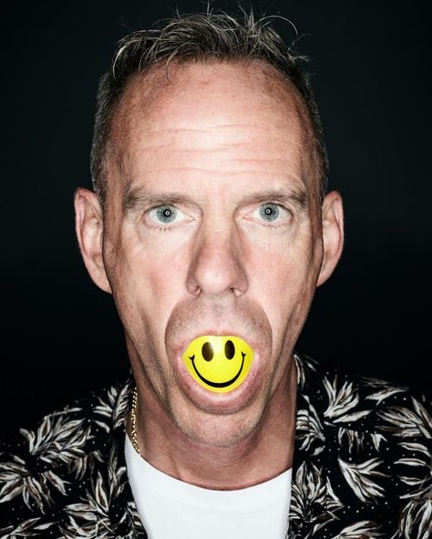 2 DAYS TO GO… 👀 @officialfatboyslim Here’s a sneak peek of just a few @jessicavanderweert artworks that will be available to view this Friday at Enter Gallery! Fatboy Slim, Smiley Ball 🙂 Fatboy Slim, Born To Thrill 🪖 Fatboy Slim, Footballer ⚽️ All works are available in small, medium and large. If you have any questions about any of the pieces in the upcoming exhibition, ‘Fatboy Slim: 10 Years Photographing a Legend’ 📸 Send us a DM or give us a call at our Bond Street gallery 📞 #f... Fatboy Slim, Uk Parties, Rave Music, Link Youtube, Pet Shop Boys, Brighton Beach, Bonnie N Clyde, Tech House, Musica Pop