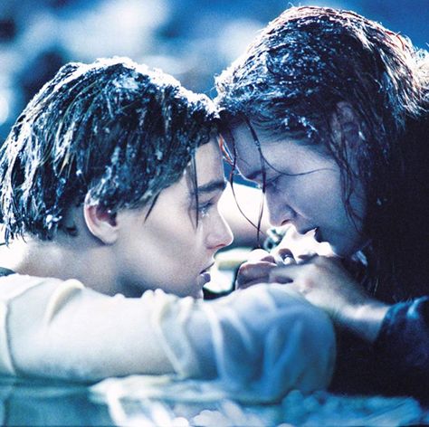 22 Years After Titanic's Release, Leonardo DiCaprio Finally Talks About That Door Scene Vintage Aesthetic, Titanic, Water