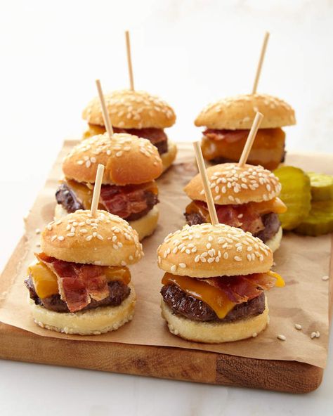 The Perfect Bite Co Mini Cheeseburger Bites, For 9 People  #affiliate #affiliatelink #affiliatemarketing #dinner #dinnerideas #appetizer #burger #cheeseburger #bacon #sliders #food #partyfood Christmas Ideas For Dad, Cheeseburger Bites, Christmas Gift Ideas For Dad, Mini Cheeseburger, Christmas Presents For Dad, Gift Ideas For Dad, Gourmet Food Gifts, Mini Burgers, Beef Patty