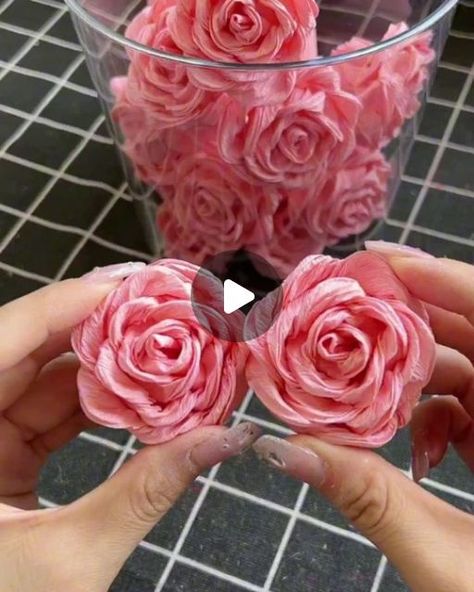 Painters Tape Art, Easy Origami Tutorial, Fake Flowers Diy, Beautiful Paper Flowers, Craft Hacks, Origami Tutorial Easy, Paper Craft Ideas, Paper Flower Decor, Sheets Of Paper