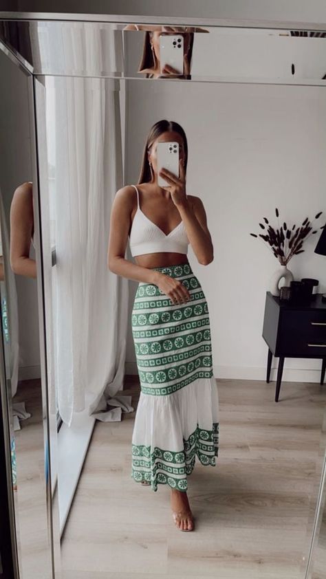 Greece Outfit, Caribbean Vacation, Summer Holiday Outfits, Europe Outfits, Vacay Outfits, Italy Outfits, Cooler Look, Modieuze Outfits, Outfits Verano