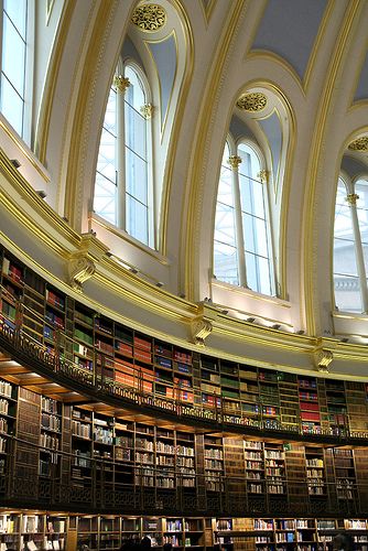 British Museum Library interior: The round 'Reading Room' in the centre of the Great Court inside the British Museum, London, England British Museum London, Dream Library, Room London, Beautiful Library, Living In London, Voyage Europe, London Town, London Calling, London Eye