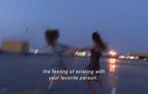 True Friendship Aesthetic, Best Friend Poetry, Poetry For Friends, Deep Friendship, Friendship Aesthetic, Romantic Kiss Gif, Lev Livet, Movie Love Quotes, I Love Someone