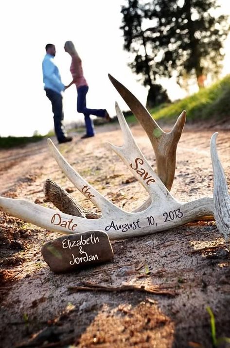 Hunting Engagement Photos, Bonfire Night Wedding, Country Engagement Pictures, Hunting Wedding, Engagement Photos Country, Rustic Save The Dates, Mini Pizzas, Country Engagement, Save The Date Photos