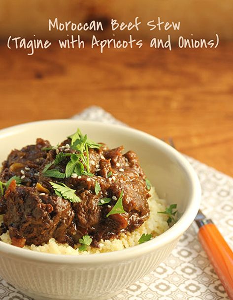 Moroccan beef stew (tagine) with apricots and onions, and plenty of "warm" spices. #glutenfree. Moroccan Beef Stew, Moroccan Tagine Recipes, Arabisk Mad, Beef Tagine, Moroccan Beef, Tagine Cooking, Moroccan Tagine, Moroccan Cooking, Moroccan Dishes