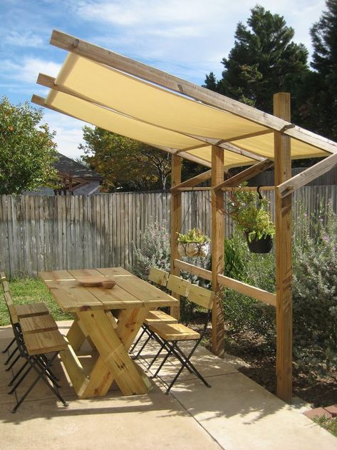 Detail Arsitektur, Backyard Shade, Desain Lanskap, Outdoor Kitchen Design Layout, Patio Shade, Wood Project, Backyard Projects, Camping Ideas, Backyard Patio Designs