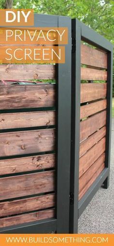 Modern Privacy Screen, Diy Patio Ideas, Casa Garage, Diy Privacy Fence, Diy Privacy Screen, Deck Privacy, Bilik Idaman, Patio Privacy, Backyard Privacy