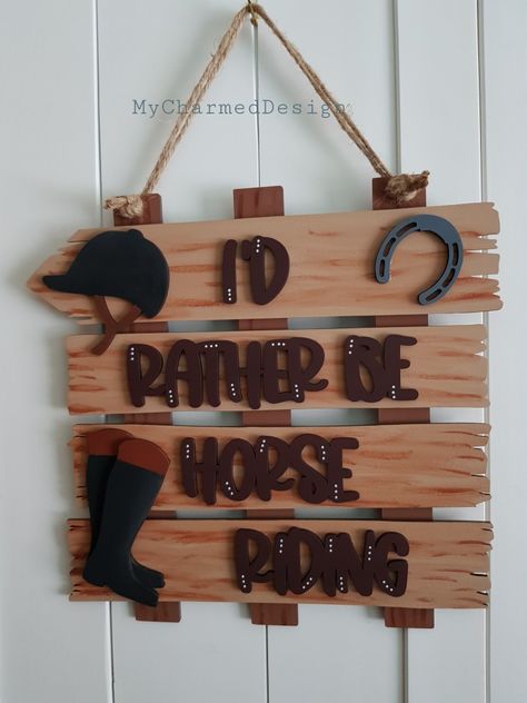 Cute gift for horse lovers Horse Lovers Bedroom, Horse Room Decor, Horse Themed Bedrooms, Horse Room, 12 Birthday, Western Bedroom, Horse Sign, Horse Crafts, Tack Room