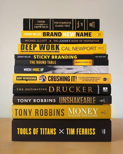 Enterpreuner Books, Books For Entrepreneurs, Best Books For Men, Business Books Worth Reading, Entrepreneur Books, Empowering Books, Books Everyone Should Read, Improvement Books, Best Self Help Books