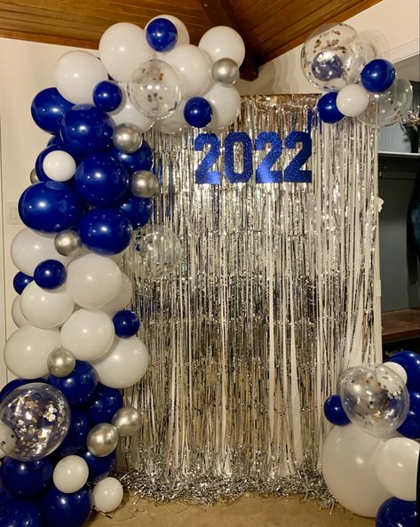 Navy Blue And White Balloon Garland, Navy Blue Balloon Backdrop, Dark Blue And White Party Decor, Blue White Party Decor, Blue And White Theme Birthday Decoration, Blue White Silver Graduation Decor, Blue And White Theme Party Decoration, Royal Blue And White Balloon Arch, Grad Balloon Backdrop