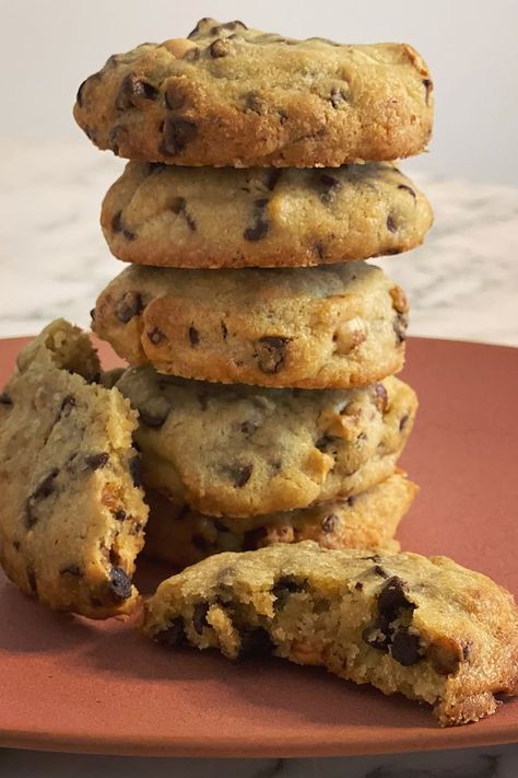 recette cookies moelleux americain chocolat American Cookies Recipe, Cookie Healthy, Biscuits And Cookies, American Chocolate, Cookies Healthy, Desserts With Biscuits, Biscuit Cookies, Healthy Cookies, Guilty Pleasure