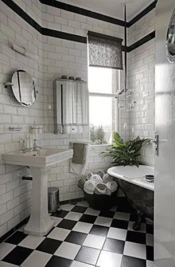 White Subway Tile Bathroom, Black And White Tiles Bathroom, Cottage Style Bathrooms, Bathroom Accessories Design, Gray Bathroom Accessories, Black And White Bathroom, White Bathroom Tiles, Victorian Bathroom, White Subway Tiles