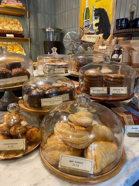 delicious pastries & hot coffee 🥐🥖☕ #food #aesthetic #coffee #bakery Bakery Business Plan, Coffee Bakery, Pastry Stand, Pastry Display, Bakery Shop Design, Cute Bakery, Bakery Design Interior, Hotel Breakfast, Bakery Display