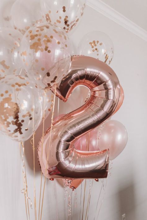 Second Birthday Decorations, 2 Balloon, Bride To Be Balloons, 2nd Birthday Party For Girl, Giant Roses, Jumbo Balloons, Second Birthday Ideas, Wedding Balloon Decorations, Gold Confetti Balloons