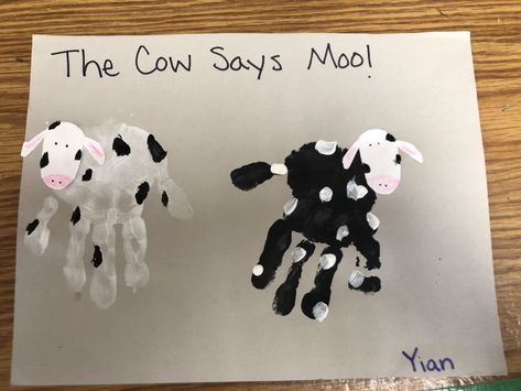 Upside down handprint cows Cow Handprint Art, Farm Animal Crafts For Babies, Cow Handprint Craft, Cow Print Crafts, Sensory Infants, Cow Handprint, Valentines Crafts For Kids, Farm Week, Cow Appreciation Day