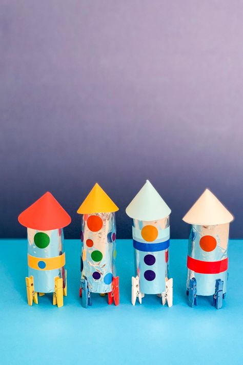 Preschool Rocket Ship Activities, Space Activities For Toddlers Play Ideas, Space Arts And Crafts For Kids, Space Activities For Kids Preschool, Rocketship Craft, Space Activities For Toddlers, Rocket Crafts, Rocket Craft For Kids, Origami Rocket