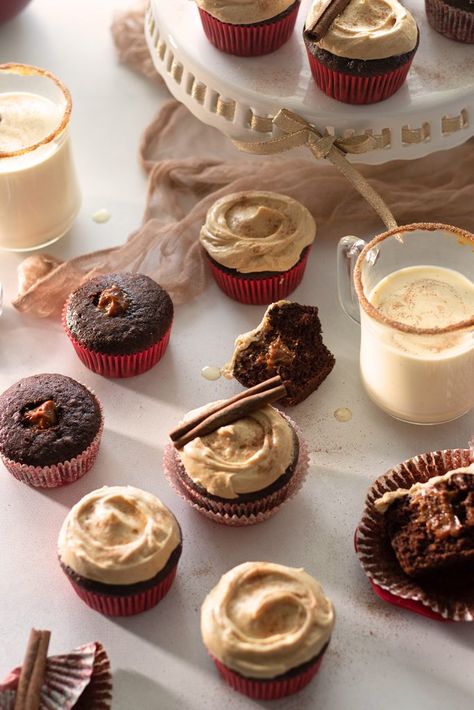 Mexican Cupcakes, Hot Chocolate Cupcakes, Spiced Cake, Mexican Chocolate, Sea Scallops, Creamy Mushroom Sauce, Tres Leches Cake, Mexican Hot Chocolate, Cupcake Flavors