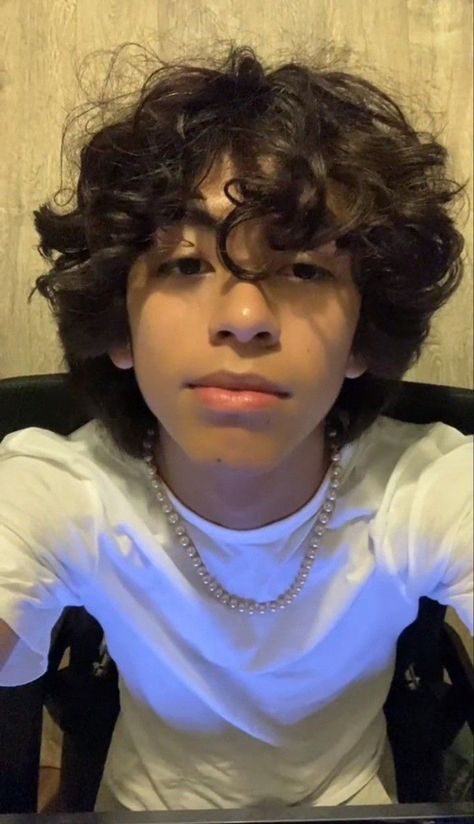 Lations Boys, Curly Heads Men, Curlyheads Men, Cute 13 Boys Curls, Hispanic Curly Hair Boys, Mexicans With Curly Hair, Cute Mexican Guys With Curly Hair, Mexican Curly Hair Boys, Funny Guy Pictures