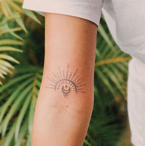 30+ Amazing Sun Tattoo Designs To Brighten Your Mood - The XO Factor Tat Placement, Magic Tattoos, Brown Tattoo Ink, Browning Tattoo, Cute Simple Tattoos, Sun Tattoo Designs, Traditional Style Tattoo, Moon Tattoos, Back Piece Tattoo