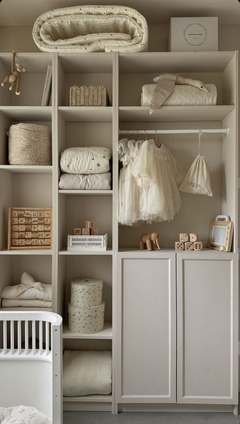 Beige Aesthetic Nursery, Beige Mom Aesthetic Nursery, Diy Baby Nursery Ideas, Nursery Changing Station, Beige Mom, Aesthetic Nursery, Baby Nursery Diy, Baby Changing Station, Baby Zimmer