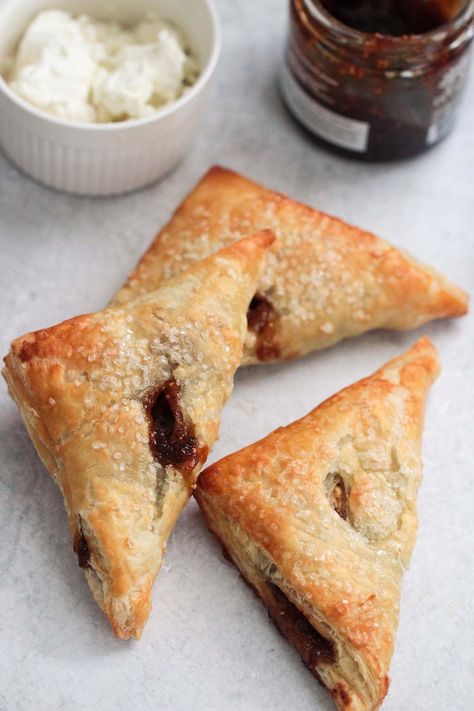 Fig And Goat Cheese Puff Pastry, Fig Turnovers, Cajun Desserts, Cheese Turnovers, Fig And Goat Cheese, Fig Goat Cheese, Fig Butter, Baked Turkey Wings, Entertaining Appetizers