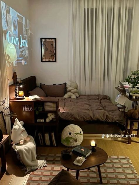 Aesthetic Bedroom Minimalist Korean, Tiny Room Bookshelves, Old Money Studio Apartment, Aesthetic Minimalist Bedroom Ideas Cozy, Square Room Aesthetic, Korean Studio Apartment Aesthetic, Black And Brown Aesthetic Room, Artsy Minimalist Bedroom, Only Mattress Bedroom