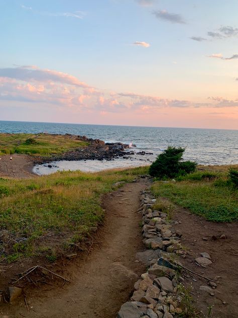 lobster cove @ monhegan island, maine (summer 2022) Monhegan Island Maine, Maine Summer Aesthetic, Maine Aesthetic Summer, Maine Lifestyle, Maine Vibes, Living In Maine, Summer In Maine, Peaks Island Maine, Maine Aesthetic