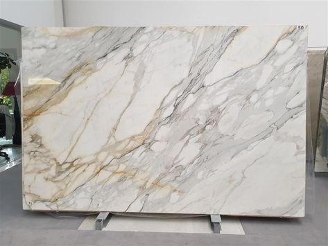 Calacatta Borghini Marble, Feminine Kitchen, Borghini Marble, Calacatta Borghini, Calcutta Gold Marble, Kitchen Quartz, Calcutta Gold, Kitchen Design Software, Calcutta Marble