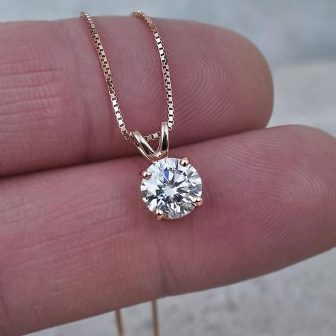 Necklace Video, Mothers Day Jewelry, Diamond Pendants Designs, Modern Gold Jewelry, Moissanite Pendant, Solitaire Necklace, Moissanite Necklace, Gold Chain With Pendant, Solitaire Necklaces