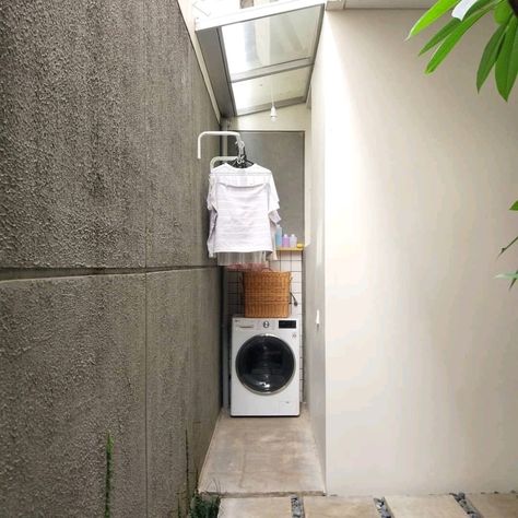 Outdoor Laundry Area, Small Laundry Area, Outdoor Laundry Rooms, Laundy Room, Tiny Laundry Rooms, Stylish Laundry Room, Dream Laundry Room, Laundry Room Layouts, Small House Interior