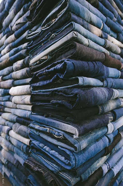 Jeans Storage Ideas, Boutique Clothing Store Design, Jeans Storage, Denim 2024, Denim Photography, Jean Organization, Momotaro Jeans, Denim Photoshoot, Experiential Art