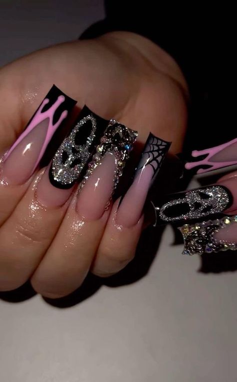 Pink Obsessed, Pink Halloween Nails, Pink Nail Inspo, Black Halloween Nails, Black Nail, Pink Halloween, Pink Nail, Black Halloween, Halloween Nails