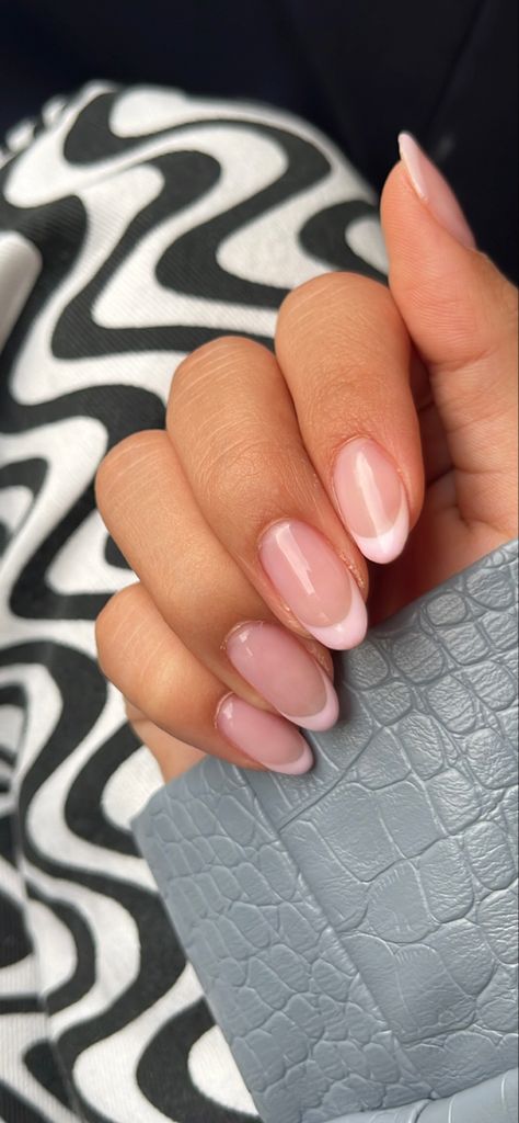 Light Pink French Manicure Nails, Pale Pink Tips Nails, Pink Gel Nails French Tip, Oval Nails With Pink Tips, Cute Nails Acrylic Light Pink, Pastel Pink Tip Nails, Simple Nails Pink French Tip, Soft Pink French Manicure, Nail Ideas For Oval Nails