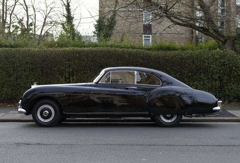 1954 Bentley R-type Continental, Cars Lexus, Bentley Continental R, Classic Bentley, Skulduggery Pleasant, Aesthetic Cars, Lexus Lfa, Top Luxury Cars, Car Classic