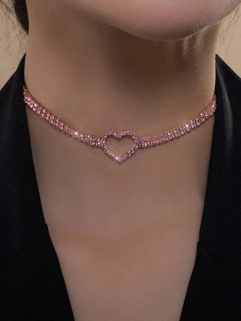 Pink Heart Choker, Elegant Essence, Pink Choker Necklace, Collar Rosa, Estilo Y2k, Pink Choker, Choker Necklace Designs, Necklace Luxury, Embellished Fashion