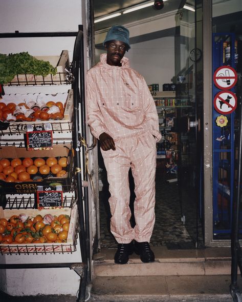 René Lacoste, Street Snap, Mens Fashion Streetwear, Photoshoot Concept, Street Fashion Photography, Fashion Photoshoot, Fashion Shoot, Photography Inspo, Grocery Store