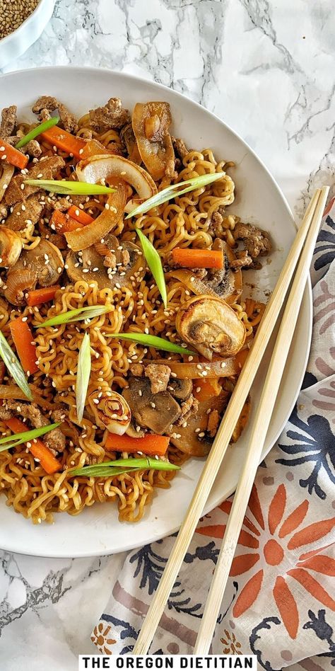 How to make your own. easy ramen noodle dish at home! This healthy homemade ramen noodle recipe uses a classic pantry staple combined with seasoned turkey and veggies. #easyrecipe #ramennoodle #pantrystaples Ground Turkey Ramen, Turkey Ramen, Seasoned Ground Turkey, Seasoned Turkey, Ramen Noodle Recipe, Homemade Ramen Noodles, Ramen Soup Recipes, Healthy Ramen, Easy Ramen