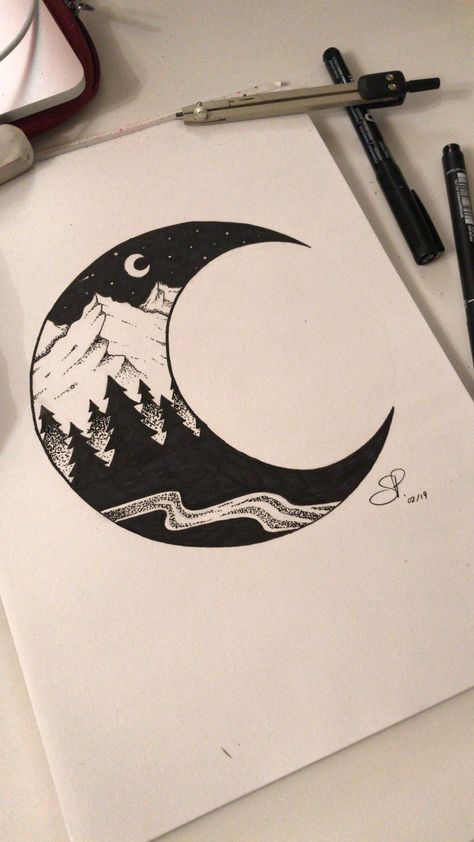 Moon Aesthetic Doodle, Moon Drawings Aesthetic Easy, Moon Aesthetic Sketch, Moon Drawing Pencil Sketches, Drawings With Black Pen, Moon Sketch Aesthetic, How To Draw A Moon, Moon Easy Drawing, Aesthetic Moon Drawing