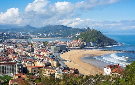 2 Weeks in Northern Spain Itinerary for an Unforgettable Trip Best Cities In Europe, Spain Tour, Spain Itinerary, Spain Culture, San Sebastian Spain, Northern Spain, Basque Country, Most Beautiful Cities, San Sebastian